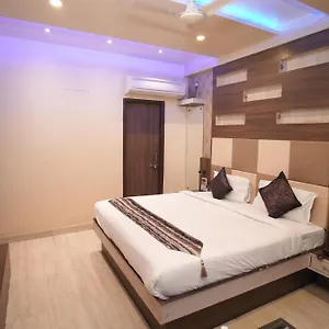 https://hotel-raj-kamal-palace.hotels-varanasi.com